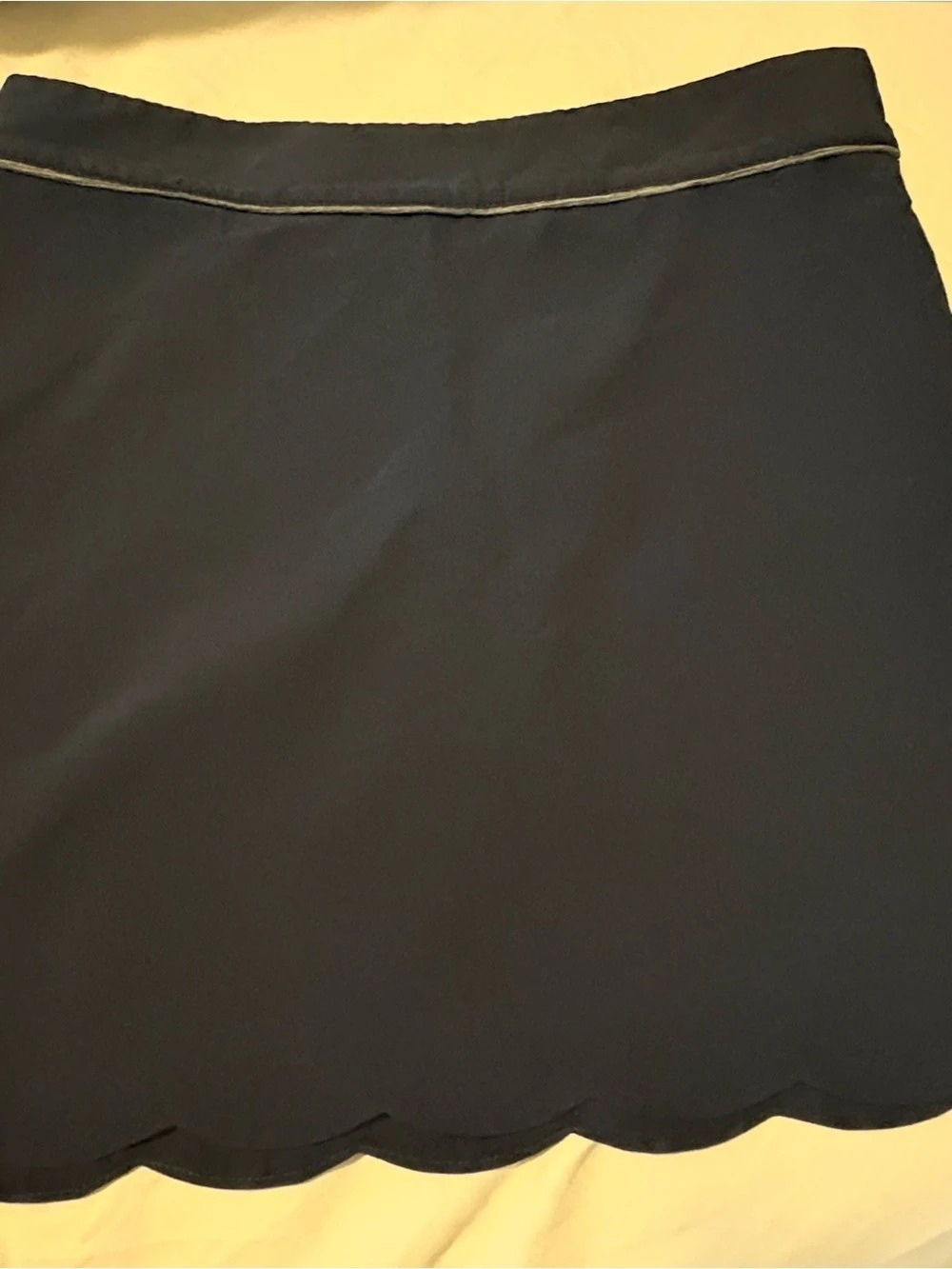 IZOD Golf Women’s Size 2 Navy Scalloped Golf Skort Built In Shorts